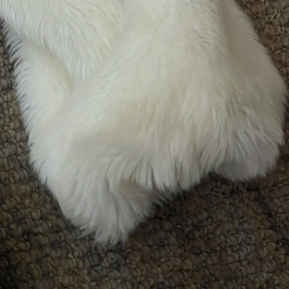 Girls Frozen faux fur coat - Picture 4 of 5